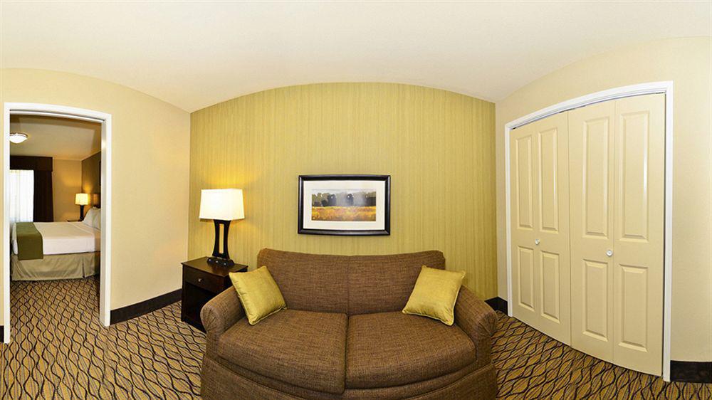 Holiday Inn Express & Suites - Williston By Ihg Afaceri foto